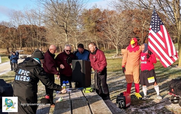 Epic TT 2018 - Barbershop quartet and flag
