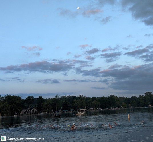 Swim to the Moon 2019 - 10K elite wave starts with moon above