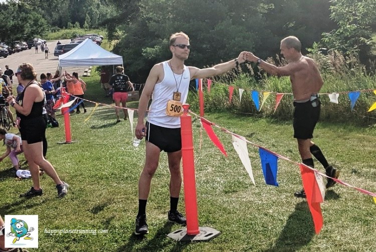 The Legend 2019 - Guy giving fist bumps