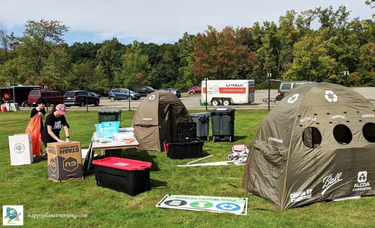 DWD Hell 2019 - Anna and Bryce at setup