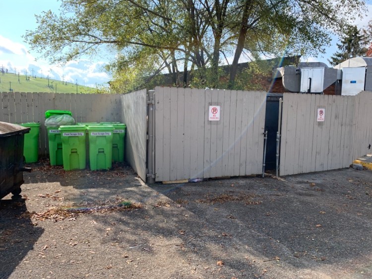 Hot Cocoa Classic 2019 - Composting and recycling bins
